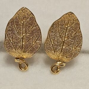 Vintage Goldette Fine Gold Leaf Vein Clip Earrings
